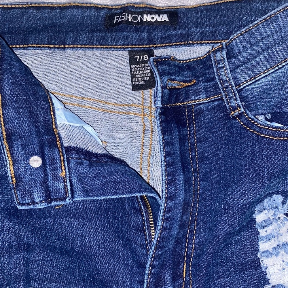 Fashion Nova Ripped Dark Blue Jeans - Picture 4 of 5